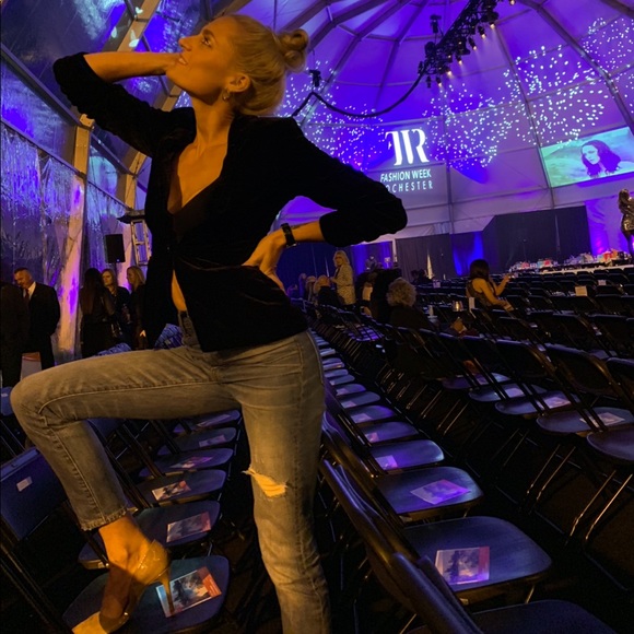 Meet your Posher, Carianne - Picture 2 of 7